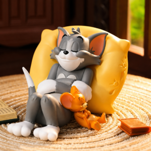 Tom and Jerry Statue